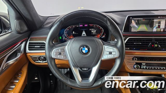 BMW 7 Series (G11) 740Li xDrive Design Pure Excellence 2020 — фото 15