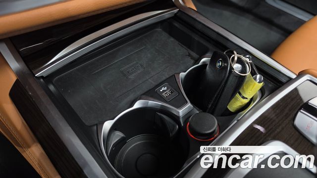 BMW 7 Series (G11) 740Li xDrive Design Pure Excellence 2020 — фото 18