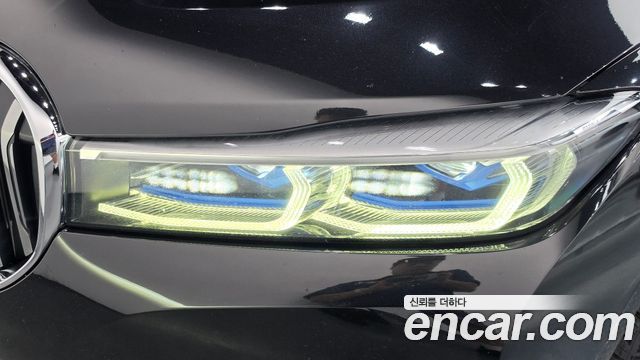 BMW 7 Series (G11) 740Li xDrive Design Pure Excellence 2020 — фото 22