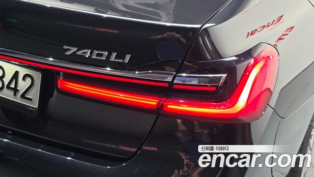BMW 7 Series (G11) 740Li xDrive Design Pure Excellence 2020 — фото 23
