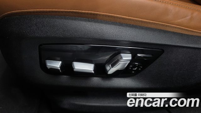 BMW 7 Series (G11) 740Li xDrive Design Pure Excellence 2020 — фото 30