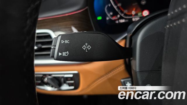 BMW 7 Series (G11) 740Li xDrive Design Pure Excellence 2020 — фото 37
