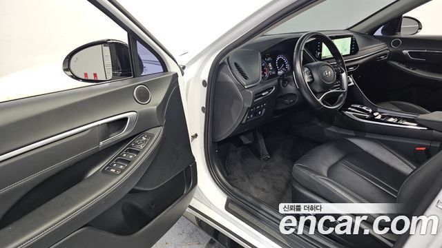 Hyundai Sonata (DN8) 2.0 Premium Plus 2022 — фото 10