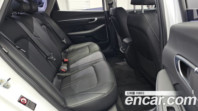 Hyundai Sonata (DN8) 2.0 Premium Plus 2022 — фото 11