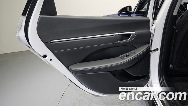 Hyundai Sonata (DN8) 2.0 Premium Plus 2022 — фото 25