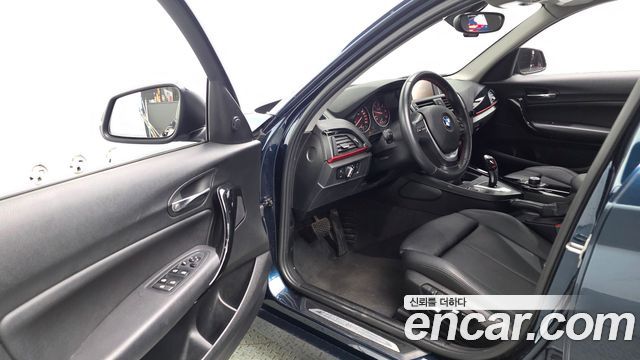 BMW 1 Series (F20) 118d Sport 5Door 2016 — фото 15