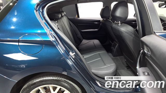 BMW 1 Series (F20) 118d Sport 5Door 2016 — фото 16