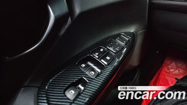 Hyundai Veloster (JS) 2.0 N 2021 — фото 30