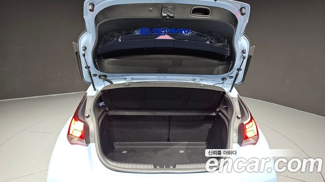 Hyundai Veloster (JS) 2.0 N 2021 — фото 32