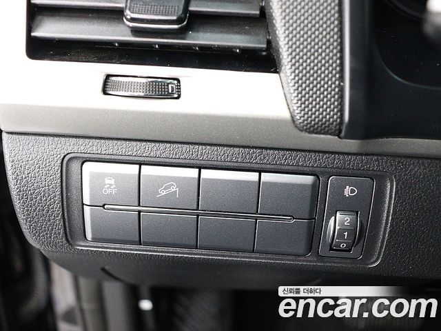 KG Mobility (SsangYong) Rexton Sports Diesel 2.2 4WD Prestige 2018 — фото 17