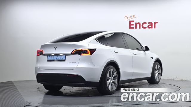 Tesla Model Y Long Range AWD 2022 — фото 2