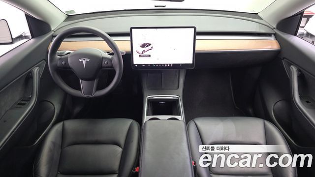 Tesla Model Y Long Range AWD 2022 — фото 7