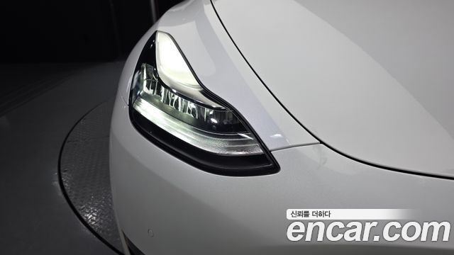 Tesla Model Y Long Range AWD 2022 — фото 22