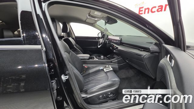 Kia K5 (III) 2.0 LPi Signature 2025 — фото 10