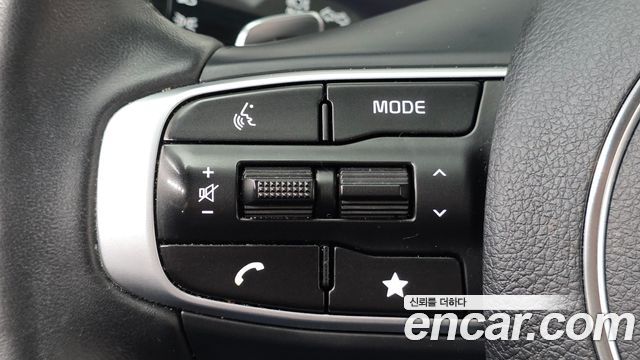 Kia K5 (III) 2.0 LPi Signature 2025 — фото 16