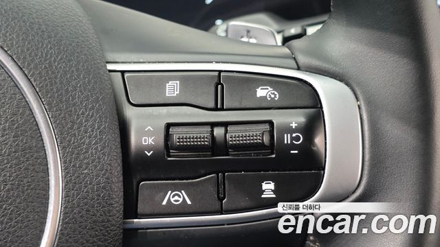 Kia K5 (III) 2.0 LPi Signature 2025 — фото 17