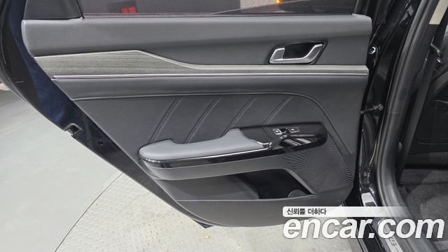 Kia K5 (III) 2.0 LPi Signature 2025 — фото 25