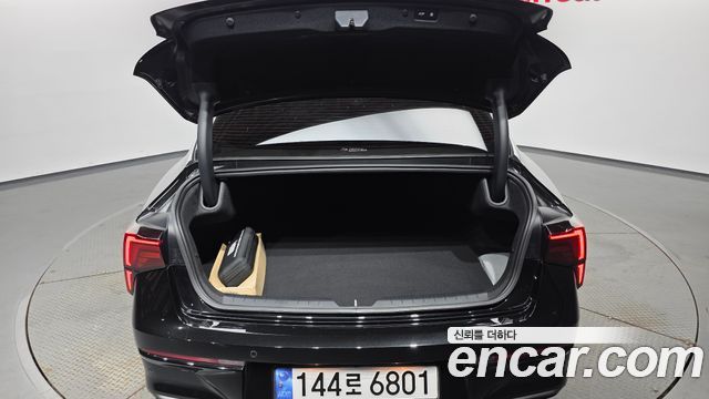 Kia K5 (III) 2.0 LPi Signature 2025 — фото 35