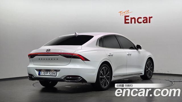 Hyundai Grandeur (IG) 2.5 Le Blanc 2023 — фото 2
