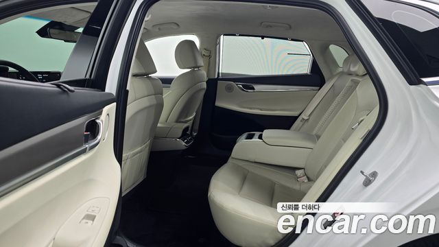 Hyundai Grandeur (IG) 2.5 Le Blanc 2023 — фото 12