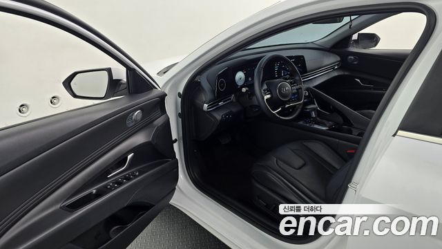 Hyundai Avante (CN7) 1.6 Inspiration 2023 — фото 15