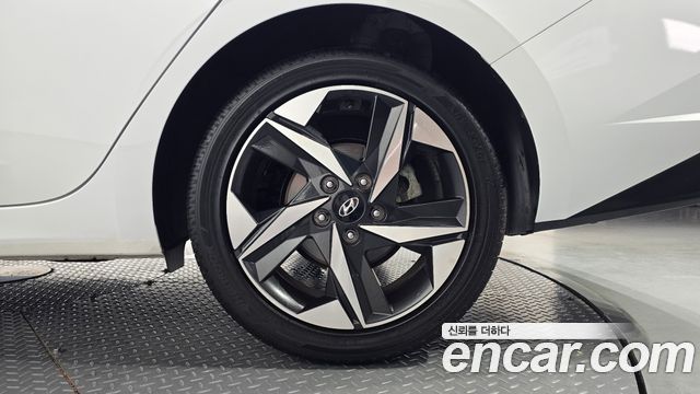 Hyundai Avante (CN7) 1.6 Inspiration 2023 — фото 27