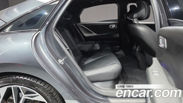 Hyundai Ioniq 6 Long Range AWD Prestige 2023 — фото 12