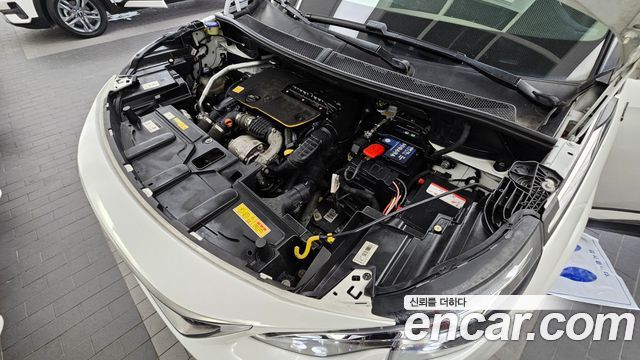 Peugeot 5008 (II) 1.6 BlueHDi GT Line 2019 — фото 6