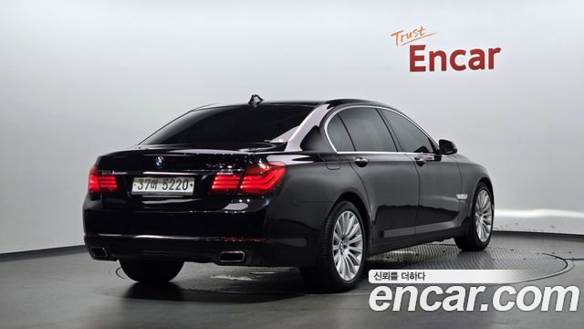 BMW 7 Series (F01) 740Li 2013 — фото 2