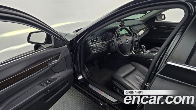BMW 7 Series (F01) 740Li 2013 — фото 15