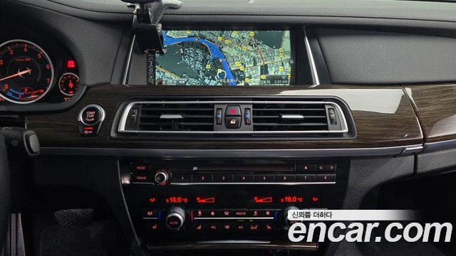 BMW 7 Series (F01) 740Li 2013 — фото 19
