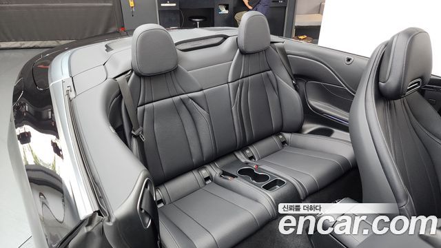 Mercedes-Benz CLE-Class (C236) CLE200 Cabriolet 2024 — фото 15