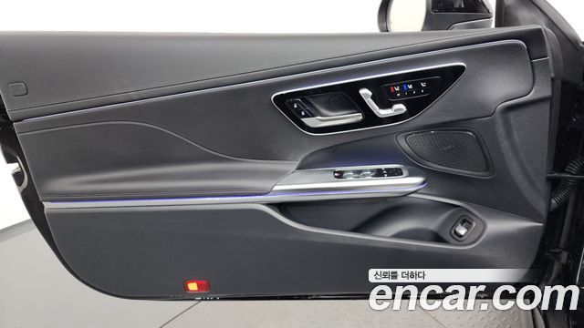 Mercedes-Benz CLE-Class (C236) CLE200 Cabriolet 2024 — фото 30