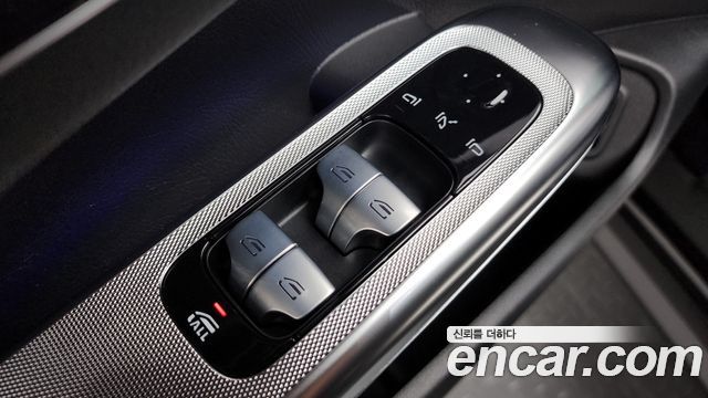 Mercedes-Benz CLE-Class (C236) CLE200 Cabriolet 2024 — фото 36