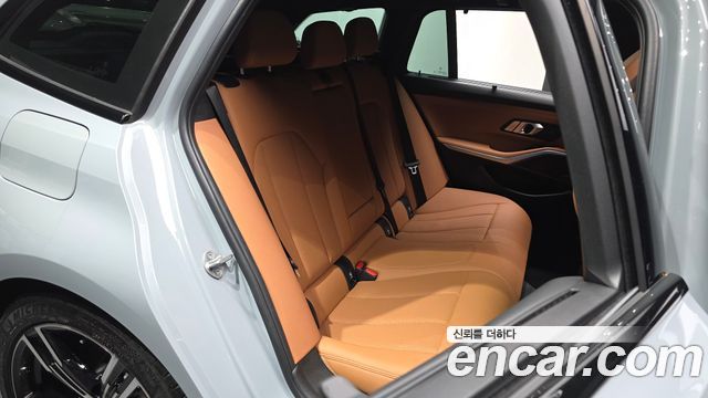 BMW 3 Series (G20) 320i Touring M Sports 2024 — фото 12