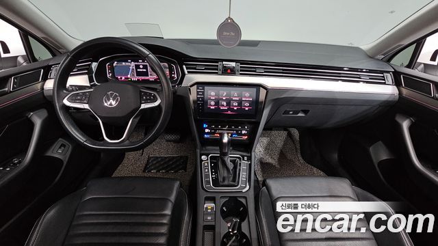 Volkswagen Passat GT (B8) 2.0 TDI Prestige 2022 — фото 7