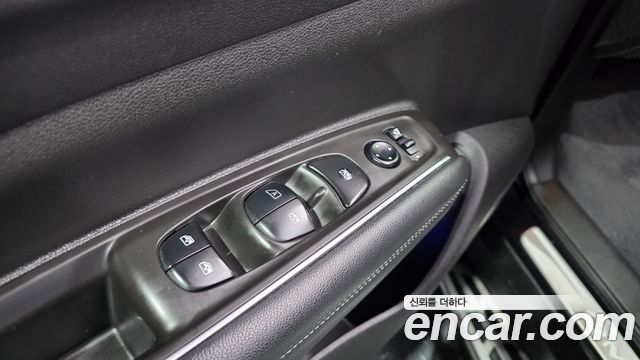 Renault Korea QM6 Diesel 4WD RE Signature 2017 — фото 30