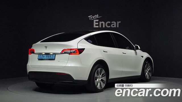 Tesla Model Y Long Range AWD 2021 — фото 2