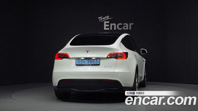 Tesla Model Y Long Range AWD 2021 — фото 4