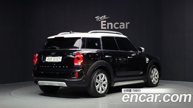 MINI Cooper D Countryman ALL4 2nd 2018 — фото 2