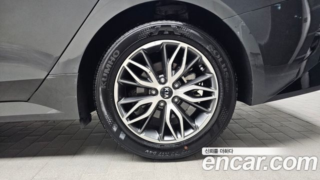 Kia K5 (III) 2.0 Noblesse 2021 — фото 21