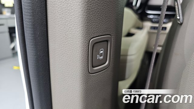 Kia Carnival (IV) HEV 9seater Signature 2025 — фото 19