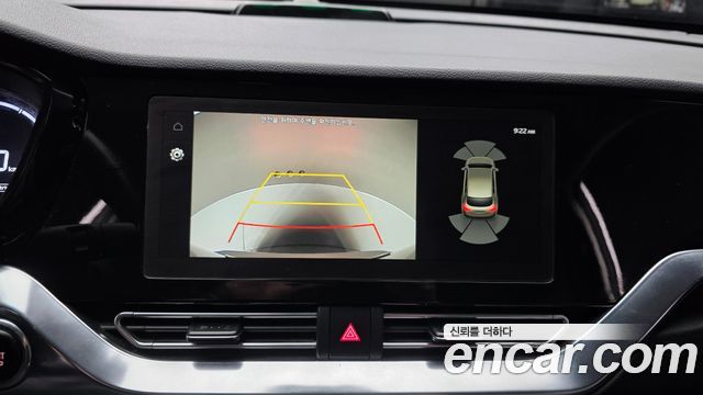 Kia Niro Plus Air 2023 — фото 15