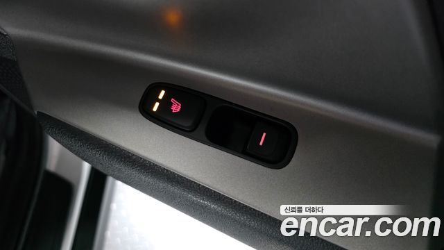Kia Niro Plus Air 2023 — фото 18
