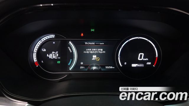 Kia Niro Plus Air 2023 — фото 8
