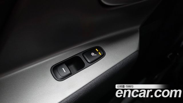 Kia Niro Plus Air 2023 — фото 19