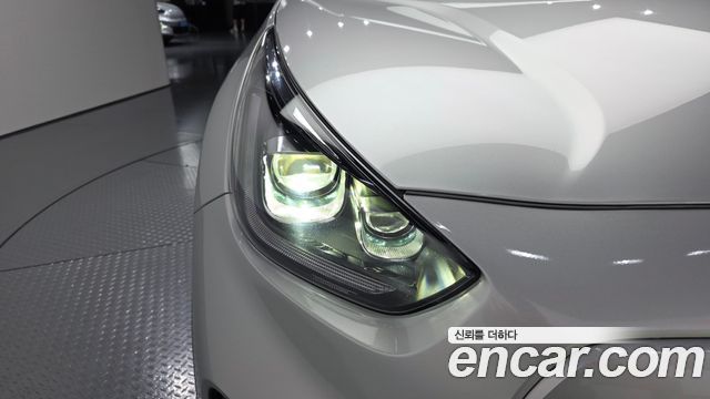 Kia Niro Plus Air 2023 — фото 22