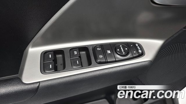 Kia Niro Plus Air 2023 — фото 29