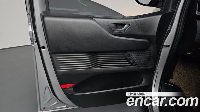 Hyundai Staria Cargo 3-Seater Modern 2025 — фото 24