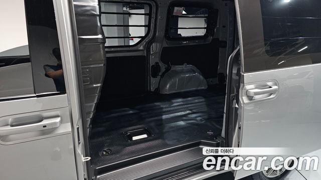 Hyundai Staria Cargo 3-Seater Modern 2025 — фото 26